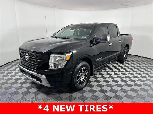 2021 Nissan Titan SV