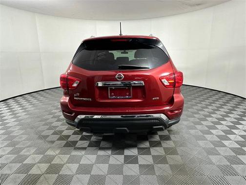 2017 Nissan Pathfinder S