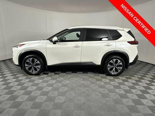 Pearl White Tricoat 2023 Nissan Rogue SV