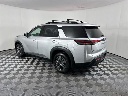 2025 Nissan Pathfinder SV 4WD