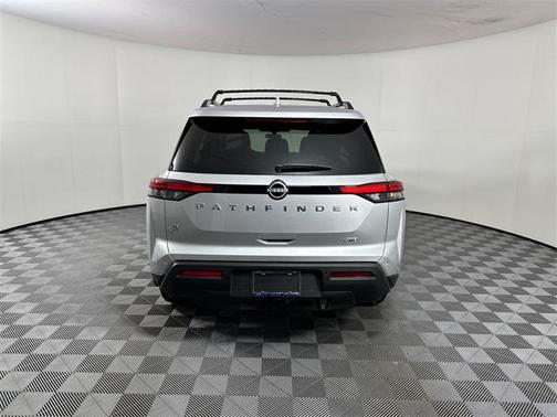 2025 Nissan Pathfinder SV 4WD
