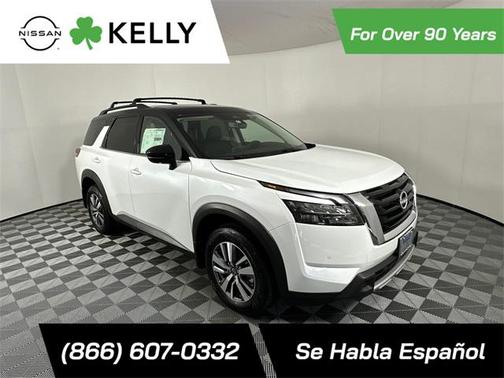 2025 Nissan Pathfinder SL 4WD