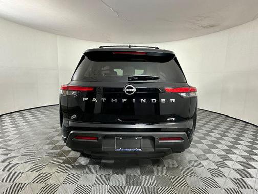 2025 Nissan Pathfinder SV 4WD