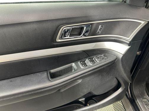 Shadow Black 2016 Ford Explorer XLT