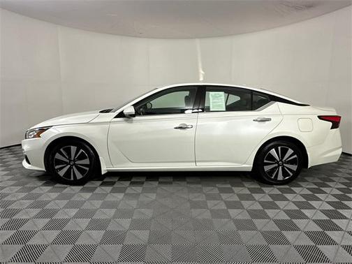 2022 Nissan Altima 2.5 SL