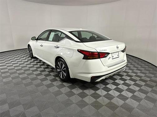 2022 Nissan Altima 2.5 SL
