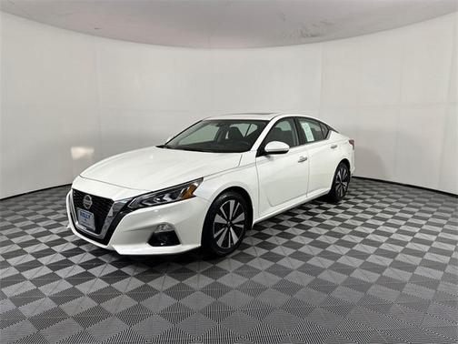 2022 Nissan Altima 2.5 SL