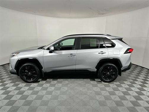 2023 Toyota RAV4 Hybrid SE