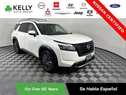 2023 Nissan Pathfinder SL 4WD