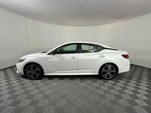 Aspen White Tricoat 2023 Nissan Sentra SR