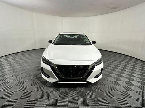 Aspen White Tricoat 2023 Nissan Sentra SR