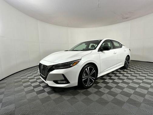 Aspen White Tricoat 2023 Nissan Sentra SR