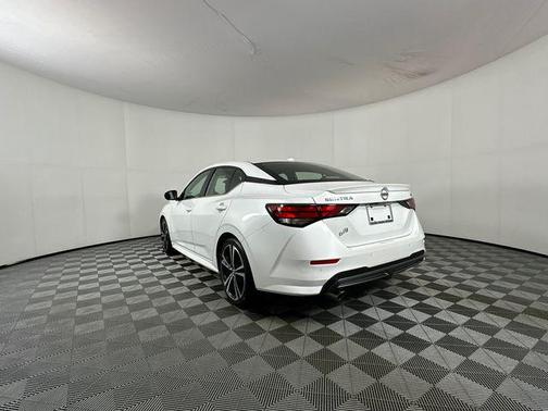 Aspen White Tricoat 2023 Nissan Sentra SR