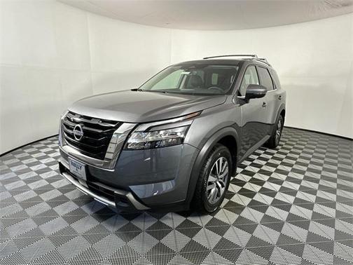 2024 Nissan Pathfinder SL 4WD