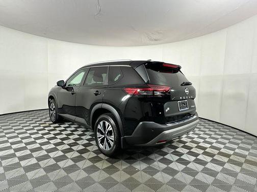 Super Black 2022 Nissan Rogue SV