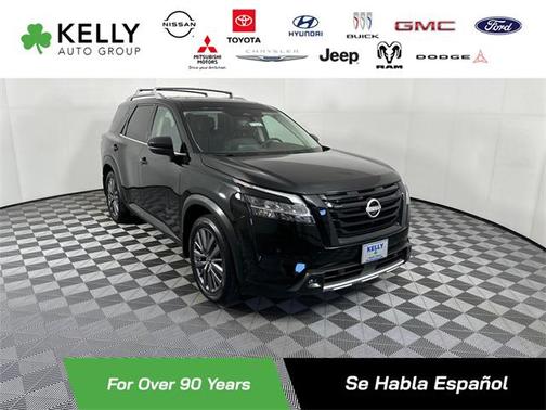 2023 Nissan Pathfinder SL 4WD