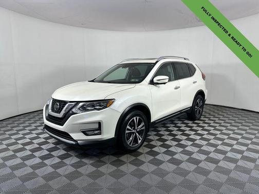 Pearl White 2018 Nissan Rogue SL
