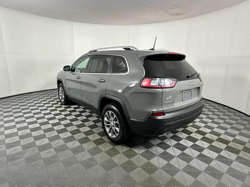 Sting-Gray Clearcoat 2021 Jeep Cherokee Latitude Lux