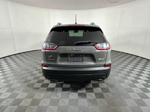 Sting-Gray Clearcoat 2021 Jeep Cherokee Latitude Lux