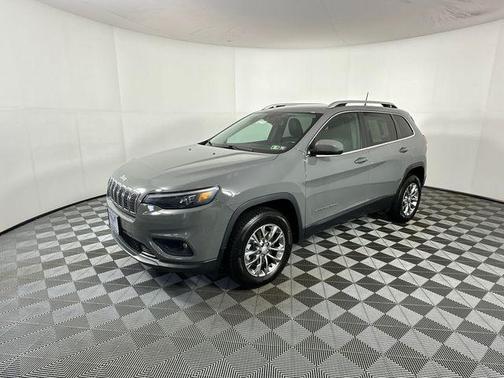 Sting-Gray Clearcoat 2021 Jeep Cherokee Latitude Lux