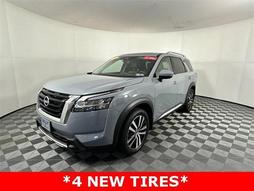 2023 Nissan Pathfinder Platinum 4WD