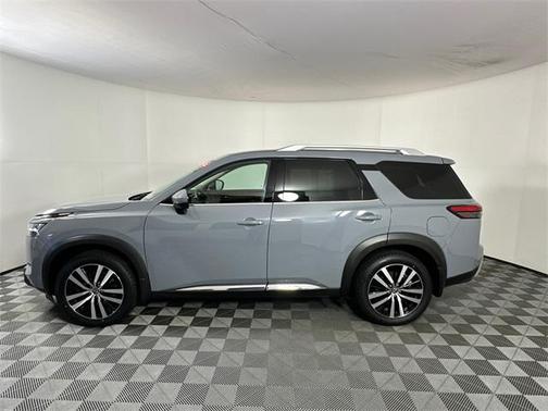 2023 Nissan Pathfinder Platinum 4WD