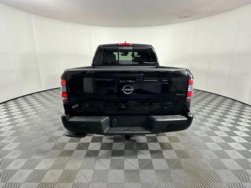 Super Black 2026 Nissan Frontier SV