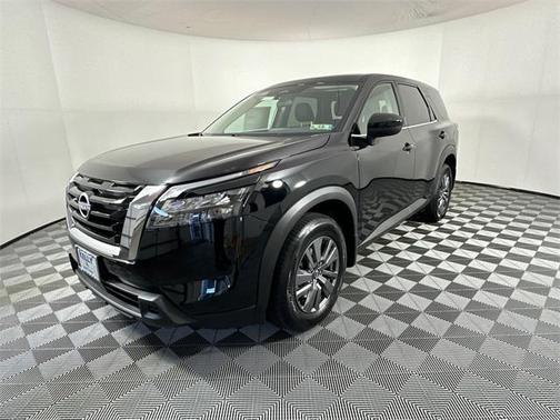 2025 Nissan Pathfinder S 4WD