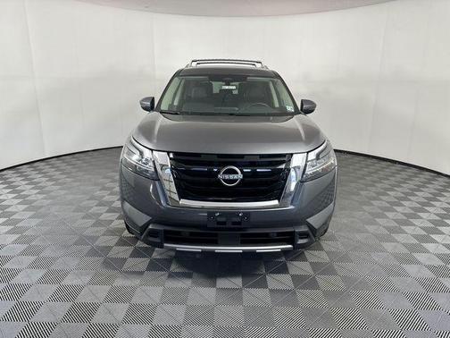Gun Metallic 2023 Nissan Pathfinder SL 4WD