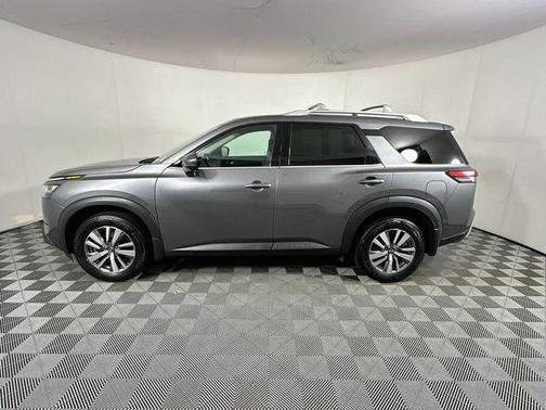 Gun Metallic 2023 Nissan Pathfinder SL 4WD