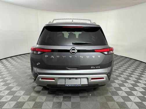 Gun Metallic 2023 Nissan Pathfinder SL 4WD