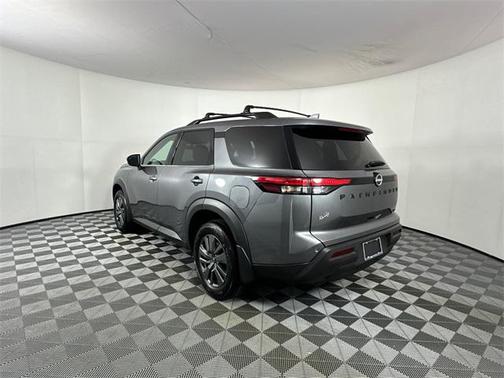2025 Nissan Pathfinder SV 4WD