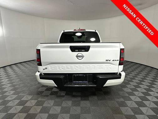 Glacier White 2023 Nissan Frontier SV