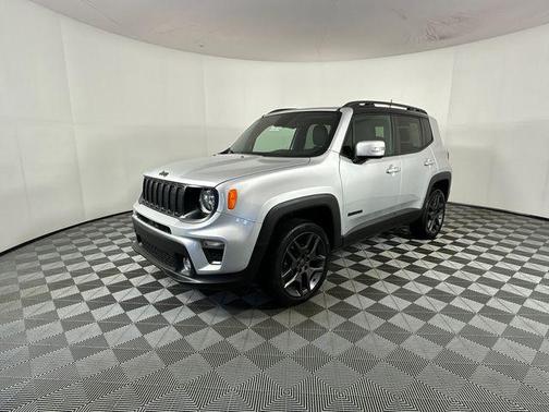 Glacier Metallic Clearcoat 2019 Jeep Renegade Limited