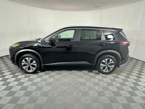 Super Black 2023 Nissan Rogue SV
