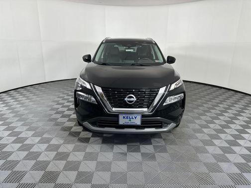 Super Black 2023 Nissan Rogue SV