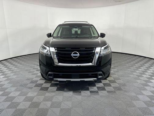 Super Black 2024 Nissan Pathfinder Platinum 4WD