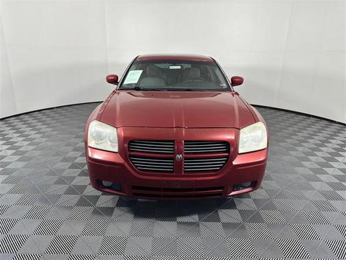 2005 Dodge Magnum RT