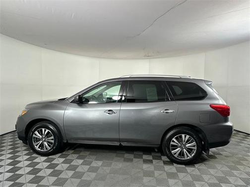 2020 Nissan Pathfinder S 4WD