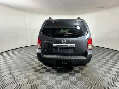 2012 Nissan Pathfinder SV