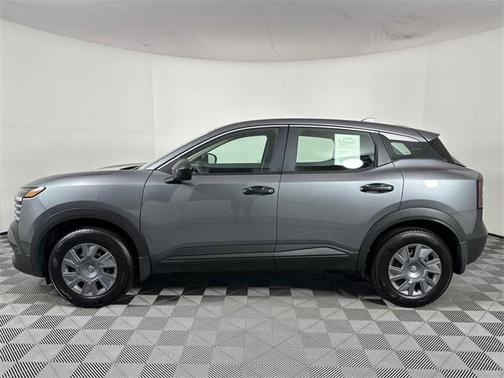 2025 Nissan Kicks S
