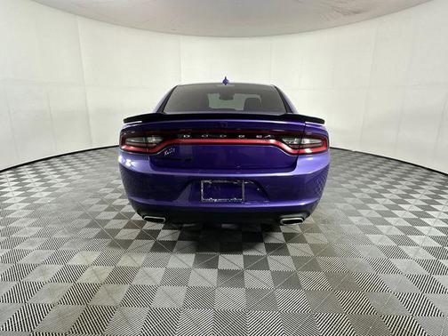 Plum Crazy Pearlcoat 2019 Dodge Charger SXT