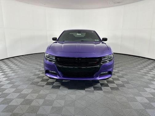 Plum Crazy Pearlcoat 2019 Dodge Charger SXT