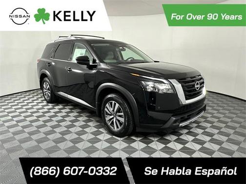 2025 Nissan Pathfinder SL 4WD