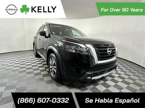 2025 Nissan Pathfinder SL 4WD