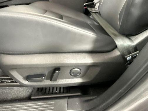 Gun Metallic 2024 Nissan Rogue SV