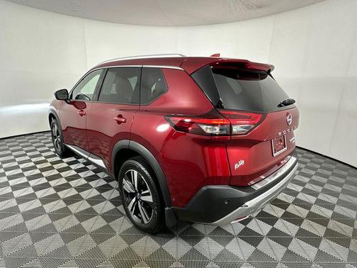 Scarlet Ember Tintcoat 2023 Nissan Rogue Platinum