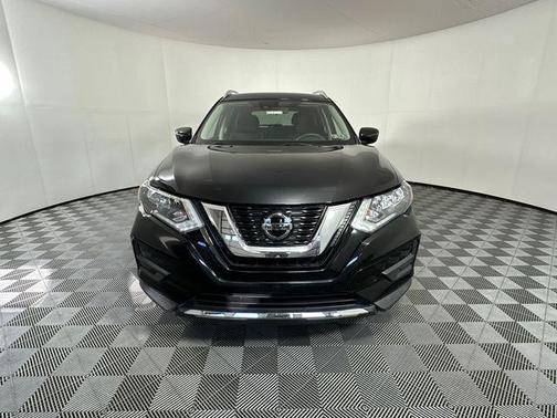 Magnetic Black Pearl 2019 Nissan Rogue S