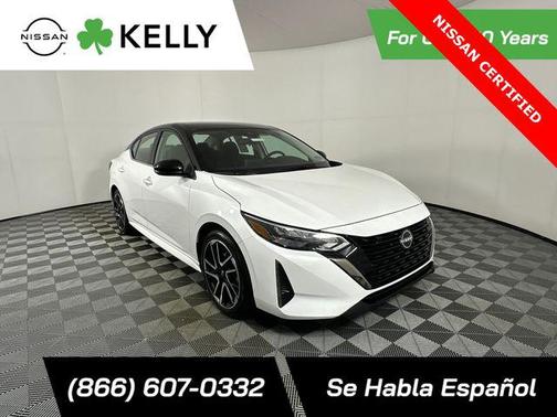 Aspen White Tricoat/Super Black 2025 Nissan Sentra SR