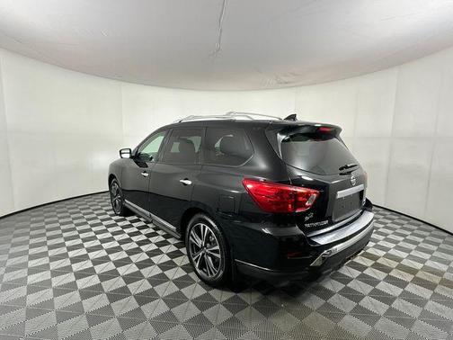 2020 Nissan Pathfinder Platinum 4WD